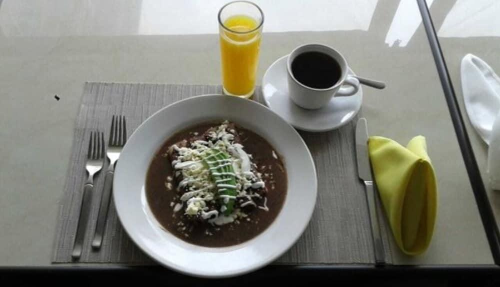 Villa Las Margaritas Plaza Cristal Xalapa Eksteriør billede